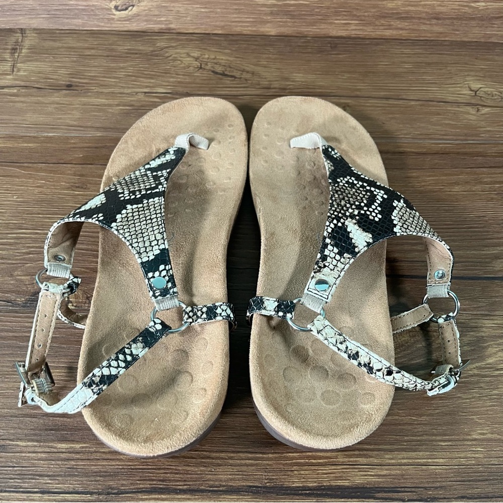Vionic Snake Print Black and Beige Thong Sandals - Picture 4 of 7